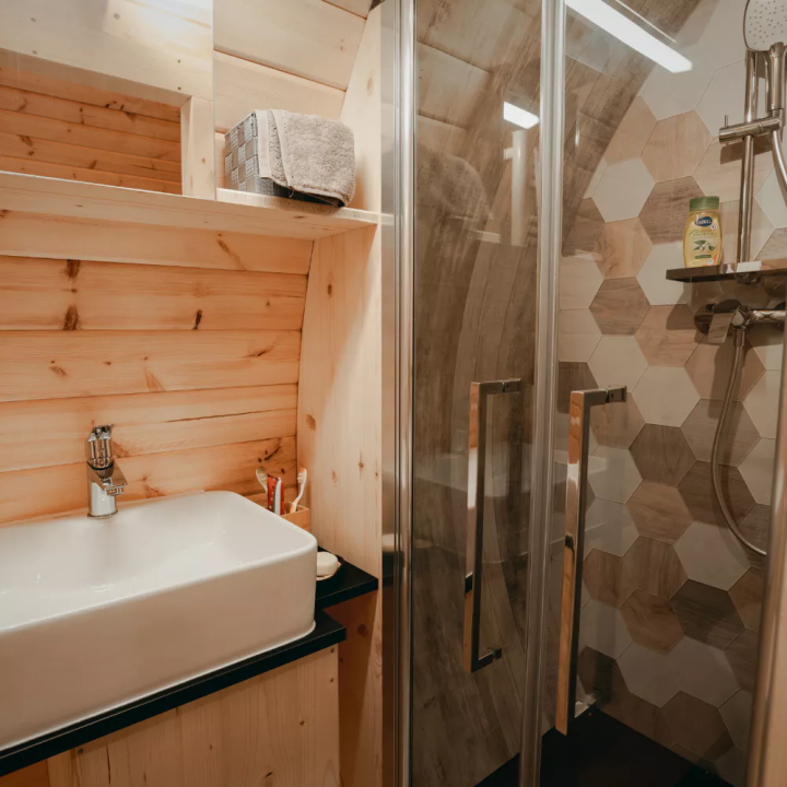 31e2f3f8 abda 411f b5c7 9cb8210422a4