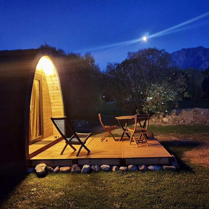 f5202002 f3dd 4540 9def 82f1f505b906